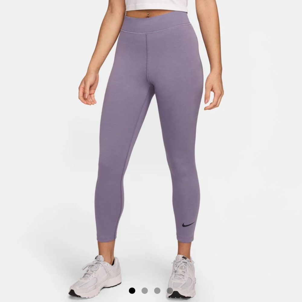 Nike Sportswear Classic Women's High-Waisted Leggings